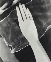 man-ray-photogram-of-hand